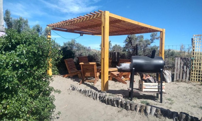 Puerto Piramides House | Discover La Escondida: Pet-Friendly & Family-Oriented Stay