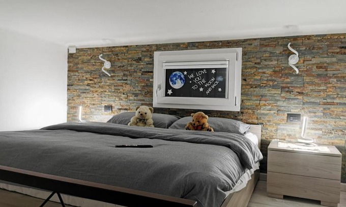 Castel Maggiore Apartment | Family-Friendly LA EX DI NICHOLAS with High Guest Ratings