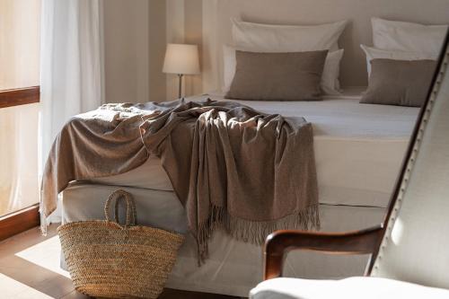 Santa Maria del Cami Bed & Breakfast | Experience Oceanfront Bliss at La Farm Baleares Hotel