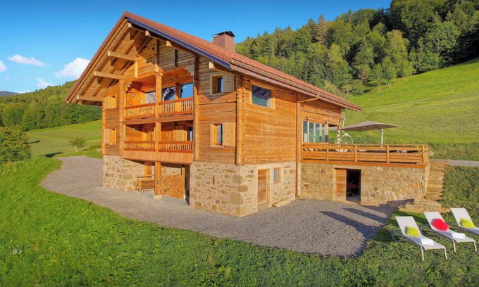 Les Villards-sur-Thones Ski Chalet | Indulge in La Ferme du Gran Shan with Indoor Spa & More