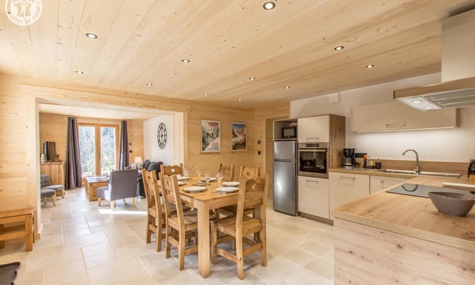 Saint-Gervais-les-Bains Apartment | Discover La Ferme de Beaulieu: Mountain View Chalet Retreat