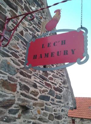 Plestin-les-Greves Bed & Breakfast | Inviting Stay at La Ferme de Lec'h Hameury with Hot Tub