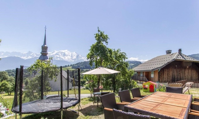Cordon Bed & Breakfast | Eco-Friendly Retreat at La Ferme des Pépés Marcel