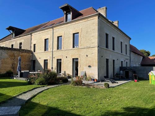 Cambes-en-Plaine House | Discover La Ferme du Château: Family-Friendly Retreat
