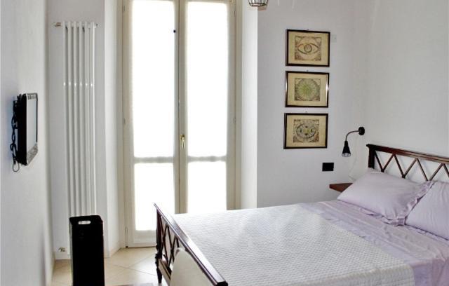 Centro Storico Nord Bed & Breakfast | Discover La Filanda: Top-Rated Hotel with Family Amenities