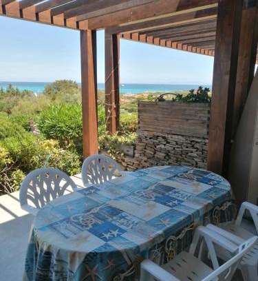 La Pelosa Apartment | Relax at La Finestra su Stintino: Beachfront Oasis & Pool