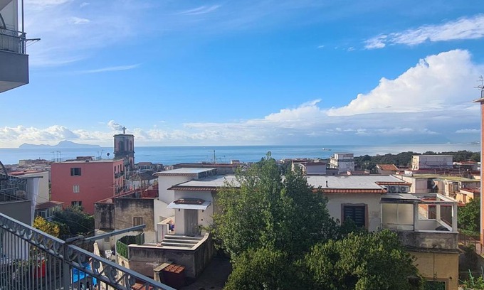 Ercolano Apartment | Family-Friendly Retreat at La Finestra Sul Golfo - 4 Star