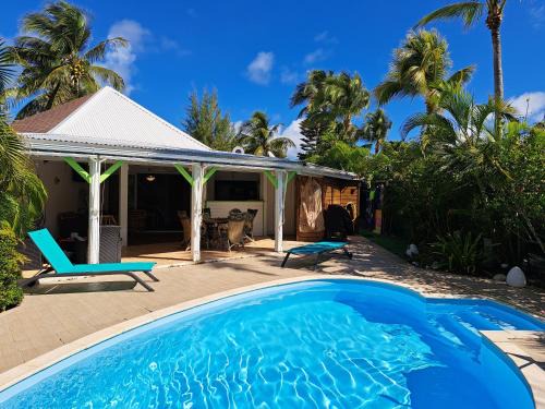 Saint-Francois House | Discover La Flamboyante: 4-Star Oceanfront Retreat