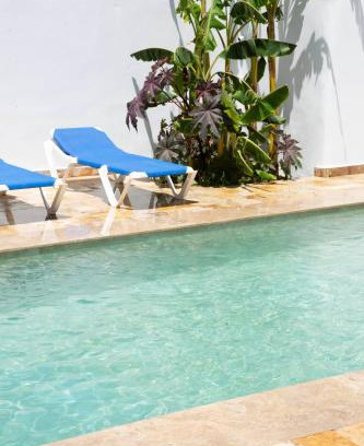 Zahora House | Experience La Floristería Zahora: 10/10 Family-Friendly Stay