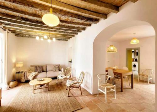 Alcala de los Gazules House | Explore La Fontanalla: Nature Just Steps from the Sea