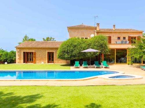 Santa Margalida House | Relax at La Forca: Oceanfront Oasis with Pool Access