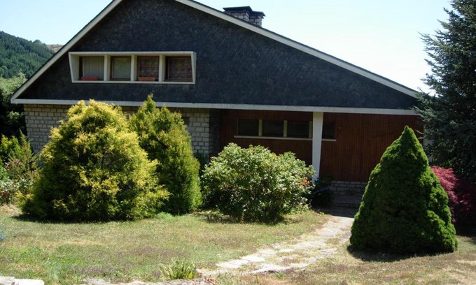 Dourbies House | Pet-Friendly La Fougeraie Dourbies with Ocean Views