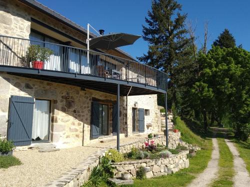Lunac House | Highly Rated Family Retreat at La Fournial Hotel