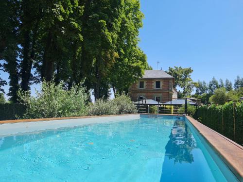 Vernou-sur-Brenne House | Experience La Fuye du Chateau de Jallanges with Pool & Views