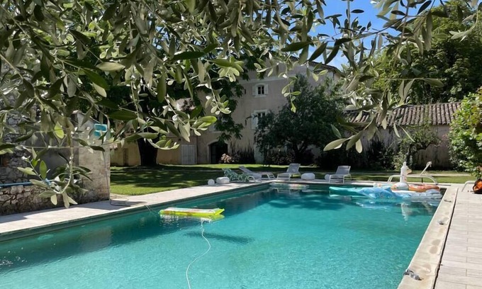 Savasse House | Spacious La Gallée: Family-Friendly Home with Pool & Breakfast