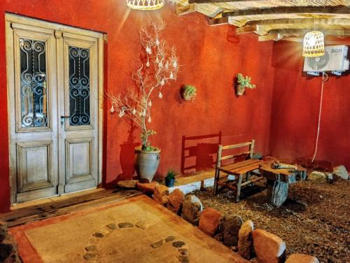 Villa Union Hotel | Pet-Friendly La Genoveva Posada Among Vineyards Awaits