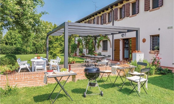 San Biagio di Callalta House | Explore La Ghiandaia: 4-Star Pet-Friendly Getaway