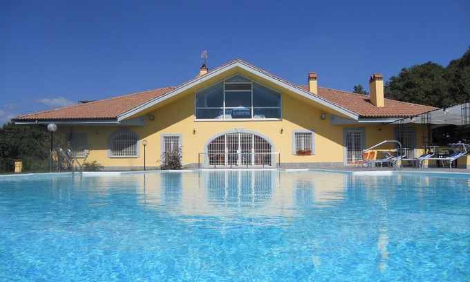 Zona XLIX Santa Maria di Galeria Apartment | Unwind at LA GINESTRA Suite in Farmhouse Il Casale Delle Ginestre