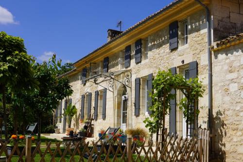 Galgon Bed & Breakfast | Oceanfront Escape at La Girondine with Pool Access