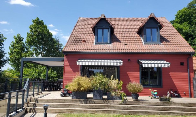 Saint-Valery-sur-Somme Villa | Relax at La Gitane: Ocean View & Private Beach Retreat