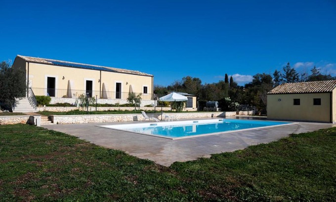 Palazzolo Acreide Historic Centre House | La Goccia D'oro