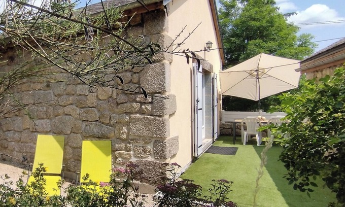 Saint-Denis-en-Margeride House | Discover La Grange de Germaine: Warm Gite in Margeride