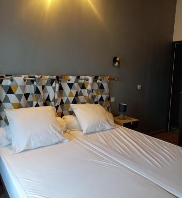 Les Fosses Apartment | Family-Friendly LA GRANDE MATHINEO - 10/10 Guest Rated!