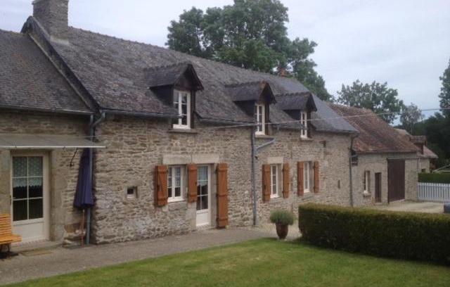 Champfremont Bed & Breakfast | Discover La Grange Ô Belles: Top-Rated, Pet-Friendly Retreat