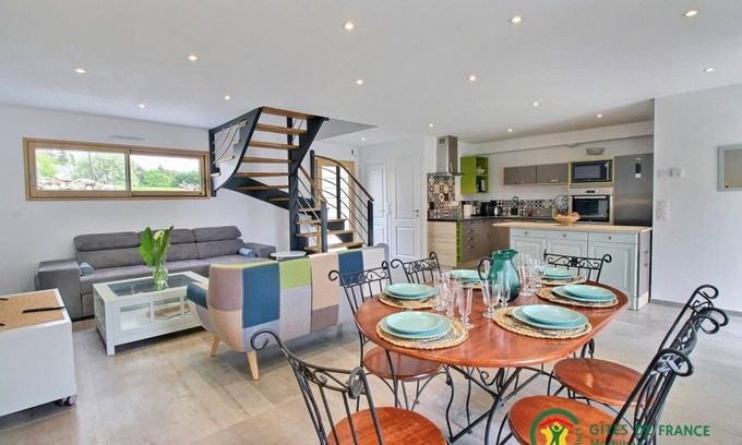 Ploeren House | Relaxing Oceanfront Gîte at La Grange - Ploeren