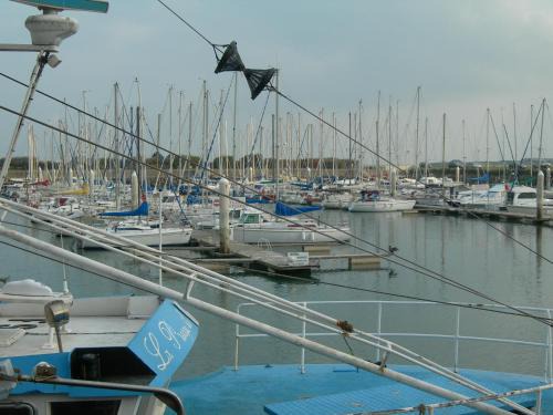 Saint-Vaast-la-Hougue Hotel | Family-Friendly Hotel La Granitiere with 8.5/10 Guest Rating