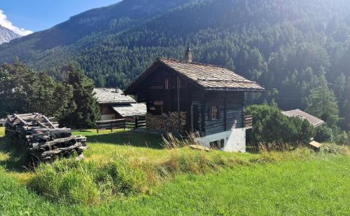Evolene Ski Chalet | La Granzeta - Chalet- Authentique - Evolene