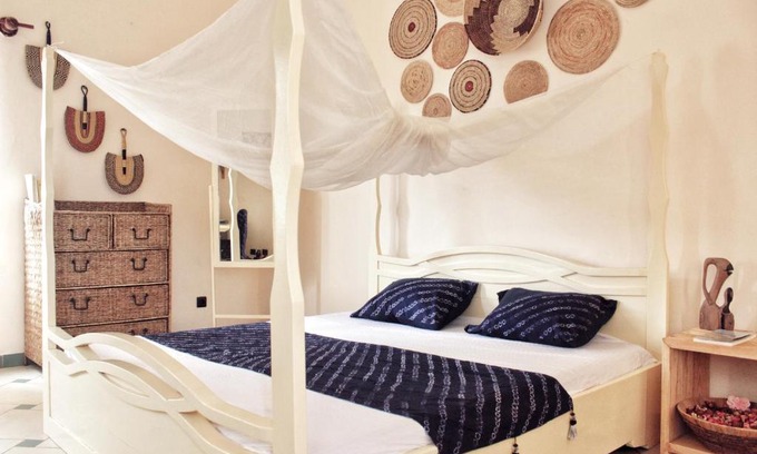 Littoral Department House | Pet-Friendly La Guesthouse Casabella with Ocean Views