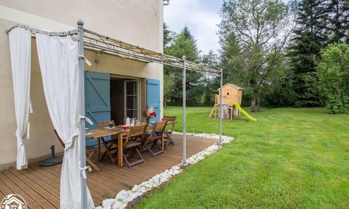 Bort-l'Etang House | Family-Friendly Getaway at La Guillaumière for 8 Guests