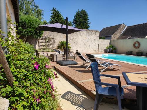 Veigne Bed & Breakfast | Beautiful La Hautée des Francs: Oceanfront Bliss Awaits