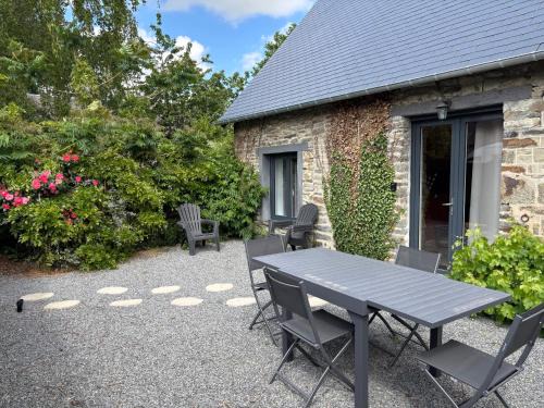 Ceaux House | La Hulotte 1 - Sur la route du Mont-St-Michel
