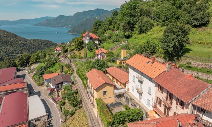 Maccagno House | Experience La Casa dei Pittori with Lake Views & Spa