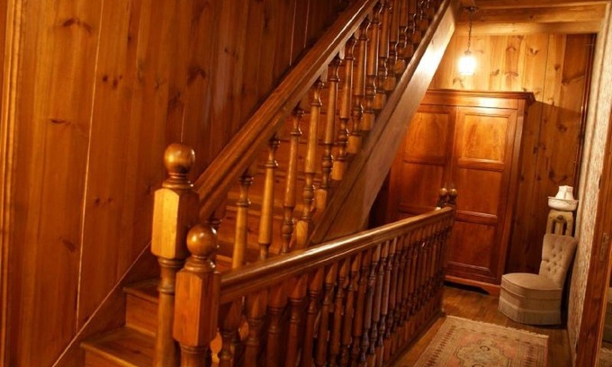 La Chaise-Dieu Bed & Breakfast | Discover La Jacquerolle: Family-Friendly with Breakfast Included