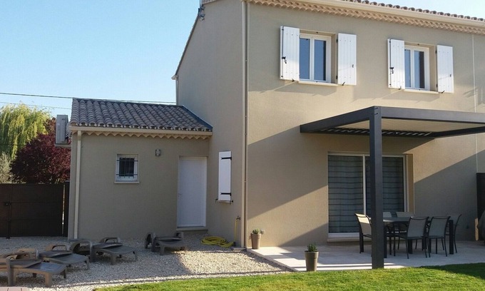 Grillon House | Discover La Joliette: Private Heated Pool & Ocean View