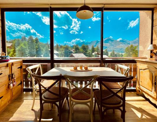 La Joue du Loup Apartment | Cozy 5-Person Apartment with Top Views & Spa Access