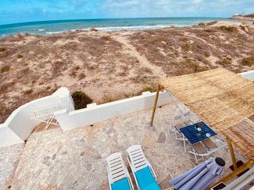 Cullera Apartment | Experience La Juanita - Dosel with Ocean Views & Private Beach