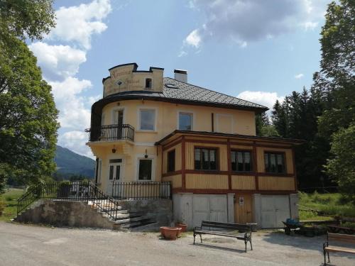Tarvisio House | Experience La Kantina nelle Alpi: Family-Friendly Retreat