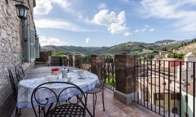 Arrone Apartment | Discover La Loggia Sul Nera: Pet-Friendly Retreat with Kitchen