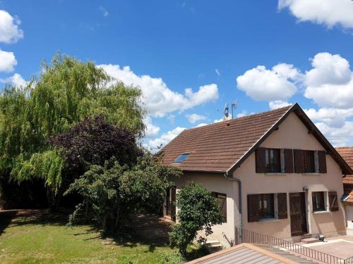 Rilly-la-Montagne House | Ideal LA LOGIA Gîtes for Groups: Pet & Child Friendly