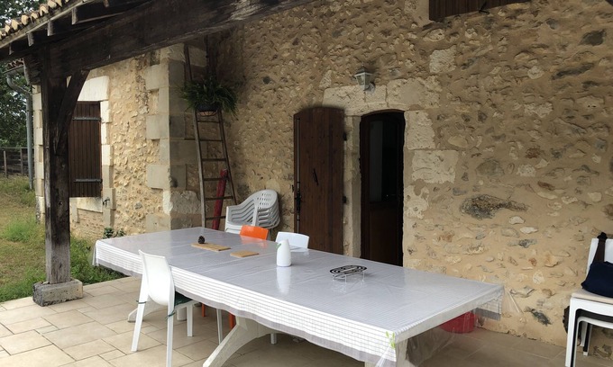 Sourzac House | Relaxing Retreat: La Longère en Périgord with Pool