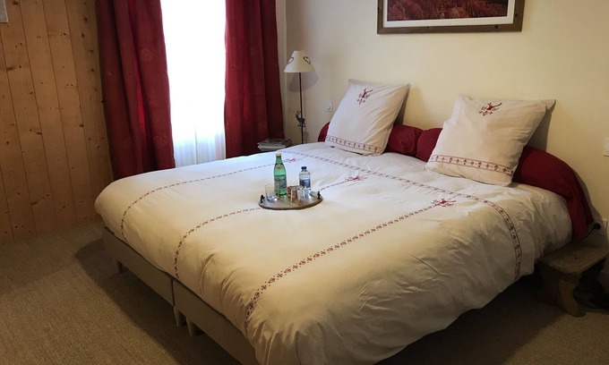Treffort House | Indulge at La LONGERE de Treffort Guest House with Spa & Pool