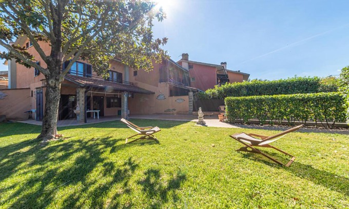 Lake Bracciano Villa | Discover La Luna sul lago: Pet and Child Friendly Haven