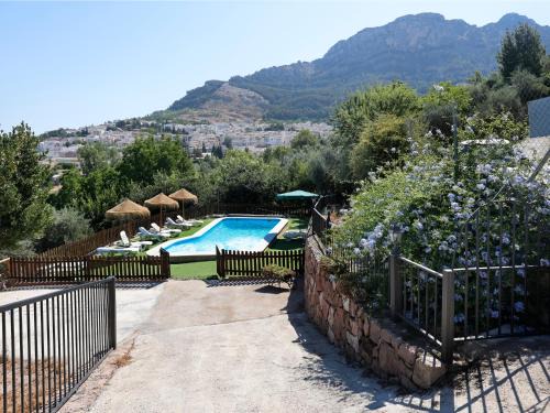 Cazorla House | Discover La Luz de Cazorla: Ocean View & Pet-Friendly Stay