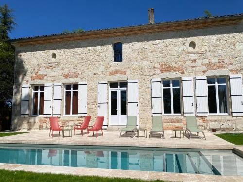 Castelculier House | Pet-Friendly Oceanfront Stay at La Métairie La Maison de Ninette