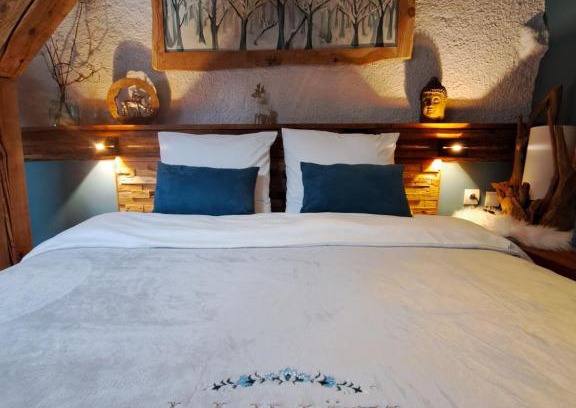 Les Alberts Bed & Breakfast | Experience La Maïta: Family & Pet Friendly Getaway