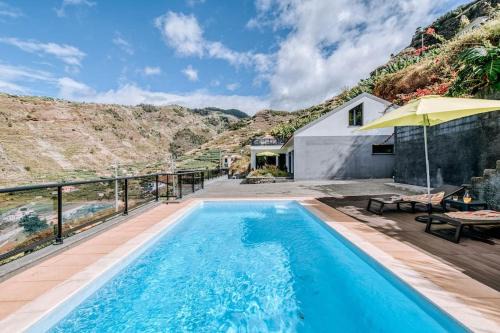 Tabua House | Experience La Madérene with Pool and Ocean Views in Madeira